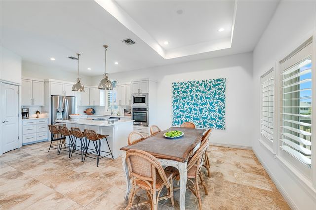 528 Channel View Dr, Port Aransas, TX 78373