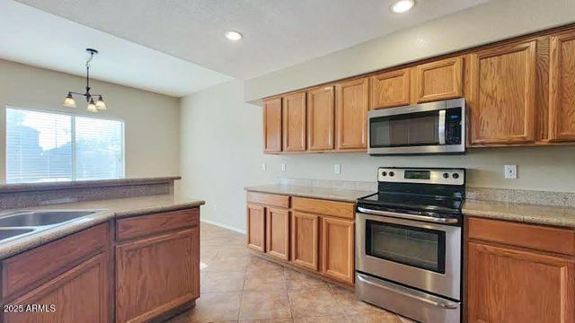 3523 W Chama Road, Glendale, AZ 85310