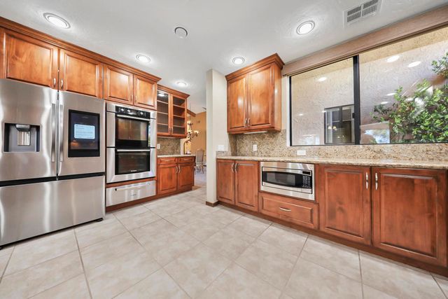 43761 Chapelton Drive, Bermuda Dunes, CA 92203