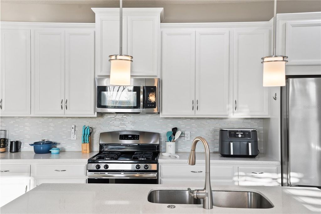 Image 20 of property listing at 15196 NEWTONIA STREET, Winter Garden, FL 34787