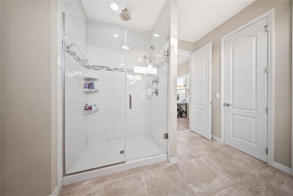 Image 28 of property listing at 15196 NEWTONIA STREET, Winter Garden, FL 34787