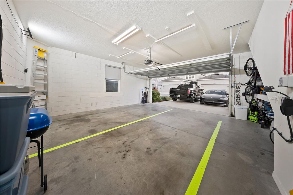 Image 36 of property listing at 15196 NEWTONIA STREET, Winter Garden, FL 34787