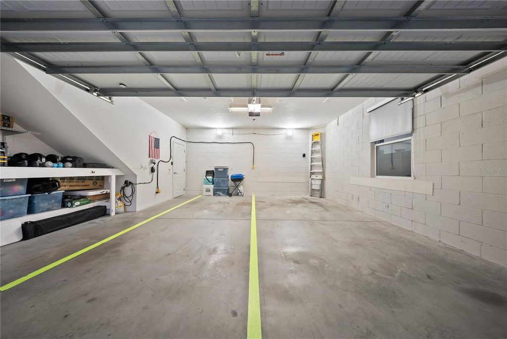 Image 37 of property listing at 15196 NEWTONIA STREET, Winter Garden, FL 34787