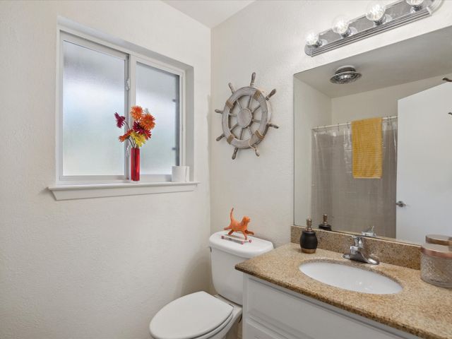 3207 Lynnwood Drive, Arlington, TX 76013