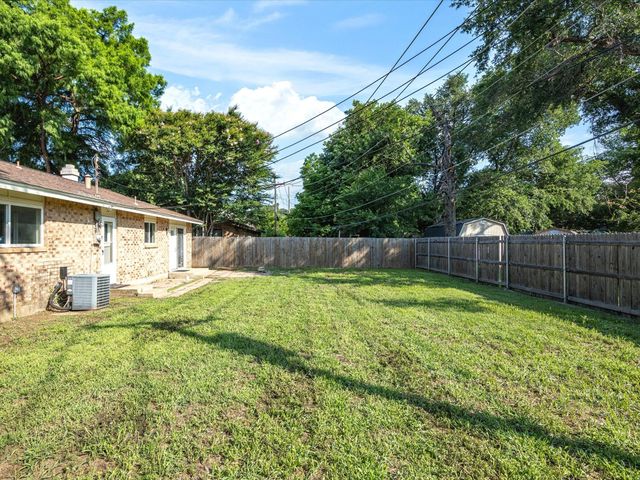 3207 Lynnwood Drive, Arlington, TX 76013