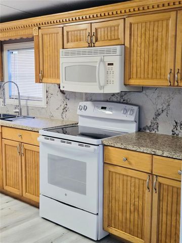 3622 LATE MORNING CIRCLE, Kissimmee, FL 34744