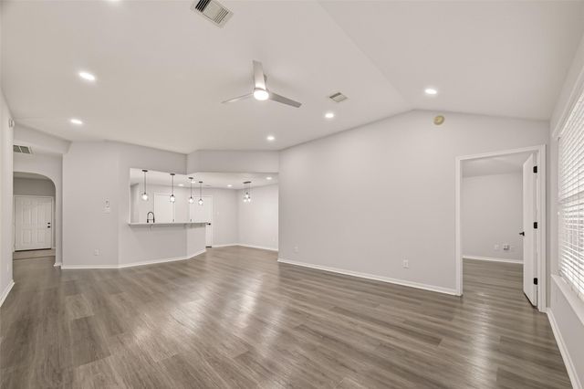 5102 Park Village Drive, Houston, TX 77048