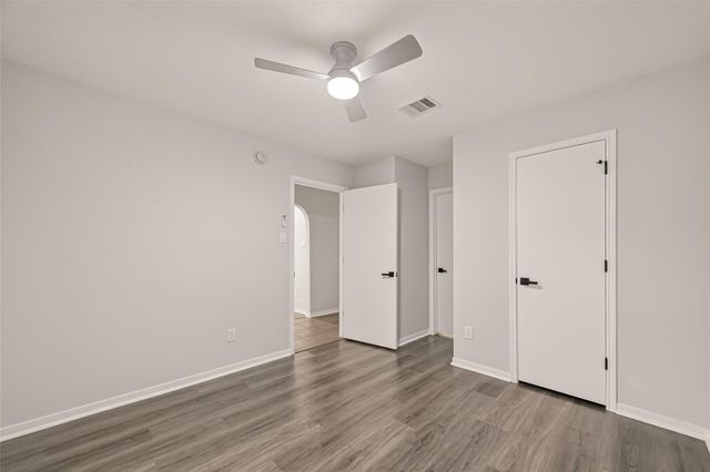 5102 Park Village Drive, Houston, TX 77048