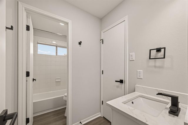 5102 Park Village Drive, Houston, TX 77048