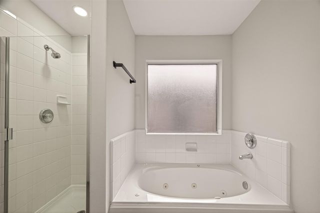 5102 Park Village Drive, Houston, TX 77048