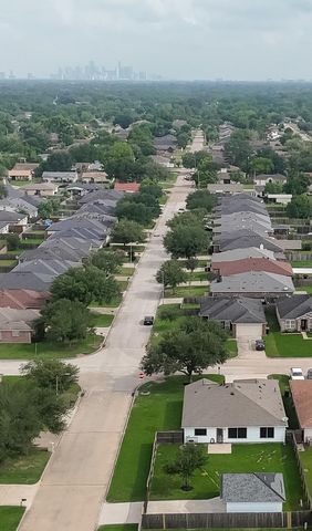 5102 Park Village Drive, Houston, TX 77048