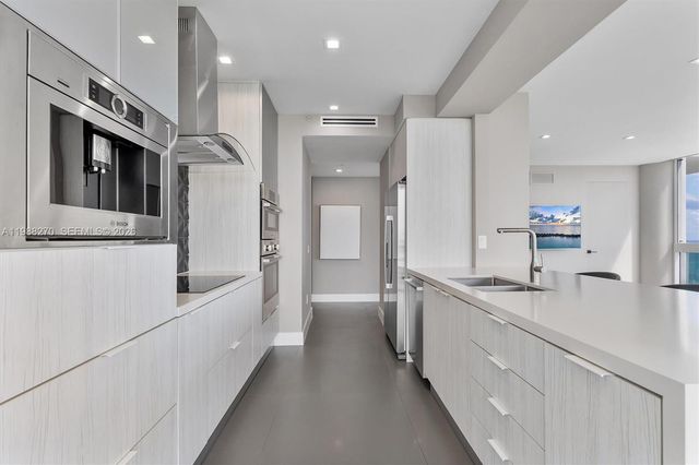 6365 Collins Avenue 4307, Miami Beach, FL 33141
