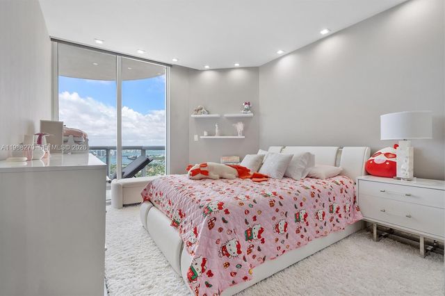 6365 Collins Avenue 4307, Miami Beach, FL 33141