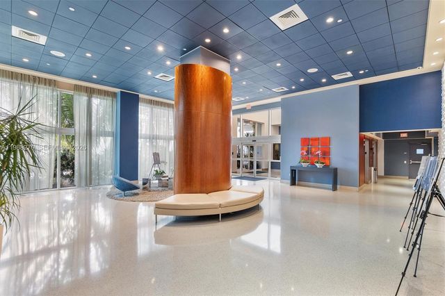 6365 Collins Avenue 4307, Miami Beach, FL 33141