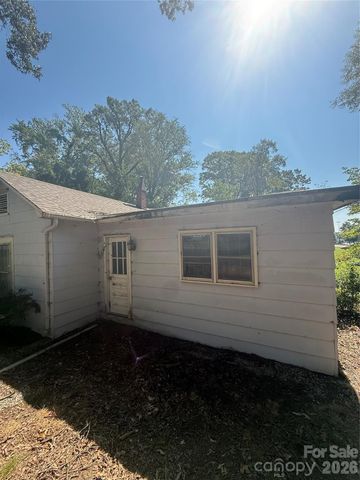 1516 N Aspen Street, Lincolnton, NC 28092