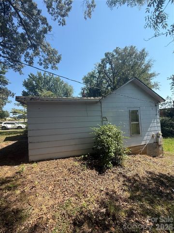 1516 N Aspen Street, Lincolnton, NC 28092