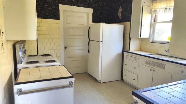 425 E 24th, Upland, CA 91784