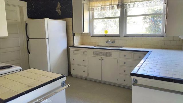 425 E 24th, Upland, CA 91784