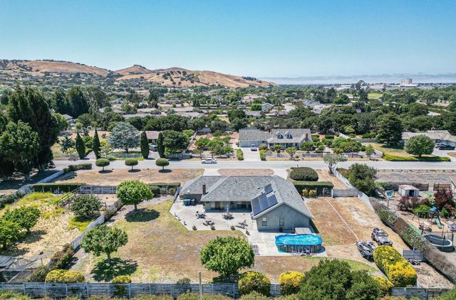 22105 Ranchito Drive, Salinas, CA 93908