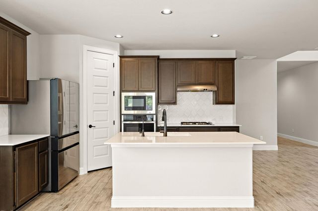 232 Stone Canyon DR, Georgetown, TX 78628