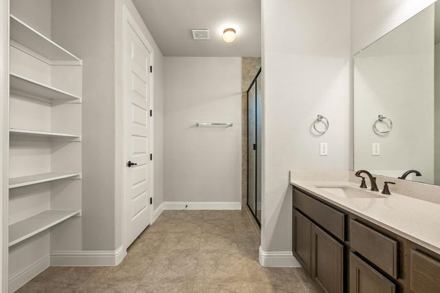 232 Stone Canyon DR, Georgetown, TX 78628