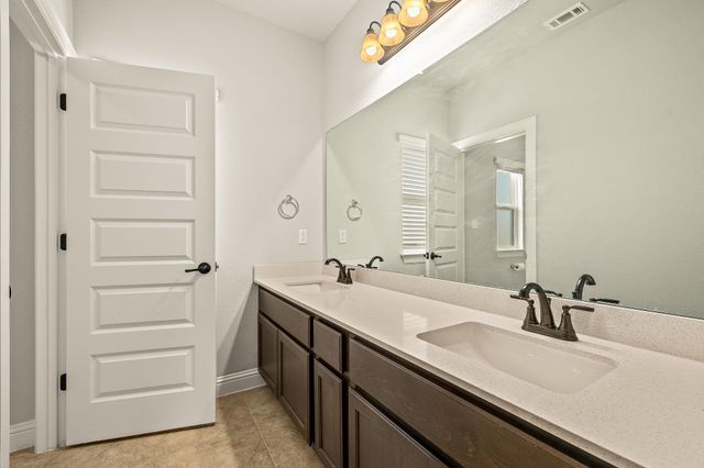 232 Stone Canyon DR, Georgetown, TX 78628