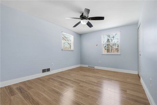 1626 Red Mill Dr, Upper St Clair, PA 15241