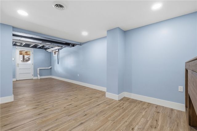 1626 Red Mill Dr, Upper St Clair, PA 15241