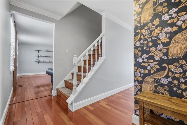 1626 Red Mill Dr, Upper St Clair, PA 15241