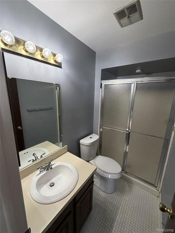 20923 W Glen Haven Circle, Northville, MI 48167