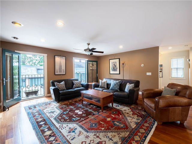 22 Young Street, Newport, RI 02840