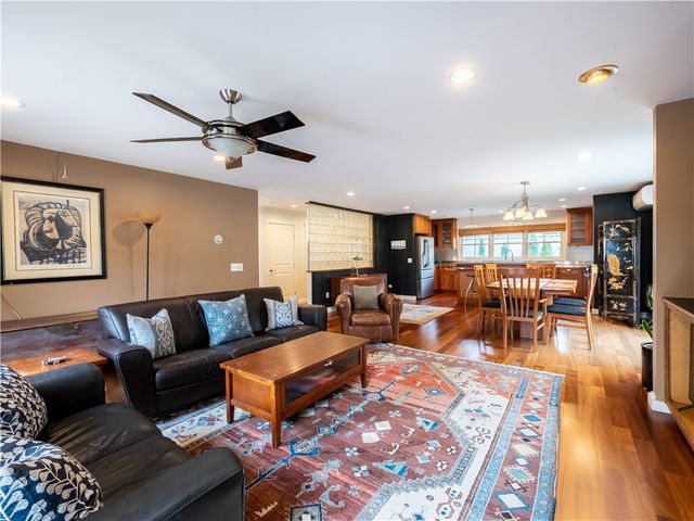 22 Young Street, Newport, RI 02840