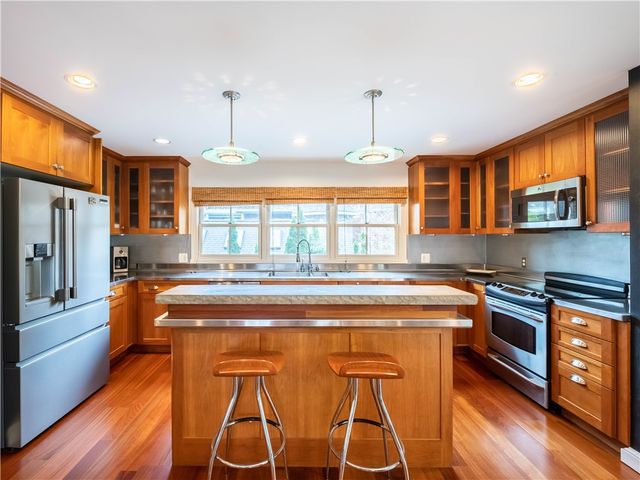 22 Young Street, Newport, RI 02840