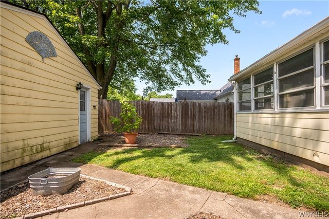 100 Linwood Avenue, Tonawanda, NY 14150