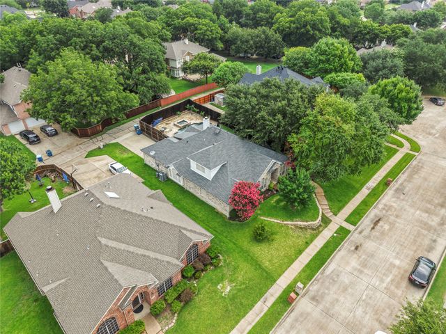 2413 Shorewood Court, Rowlett, TX 75088