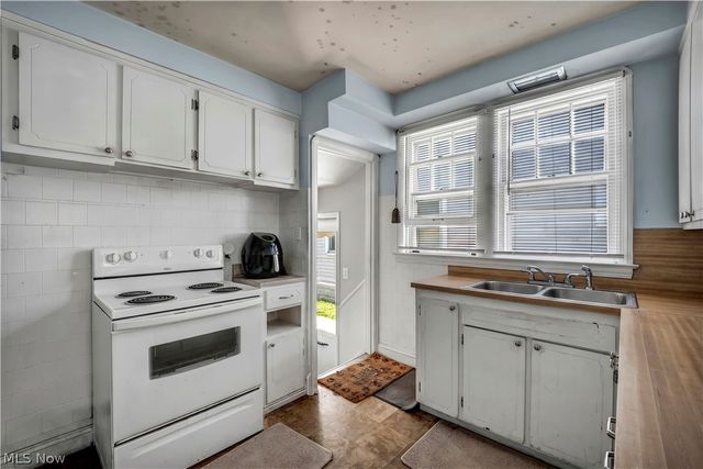4932 E 110th Street, Garfield Heights, OH 44125