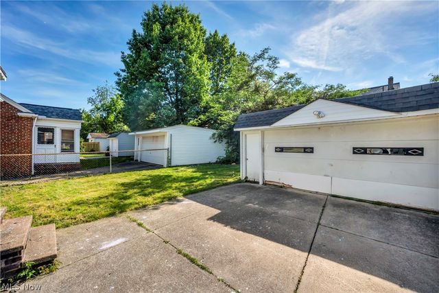 4932 E 110th Street, Garfield Heights, OH 44125