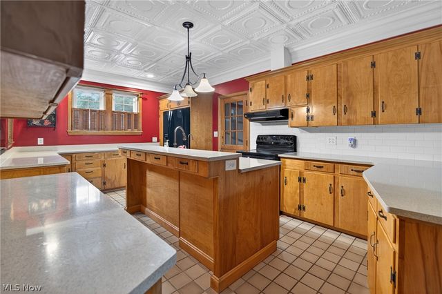 1004 S Lincoln Avenue, Salem, OH 44460