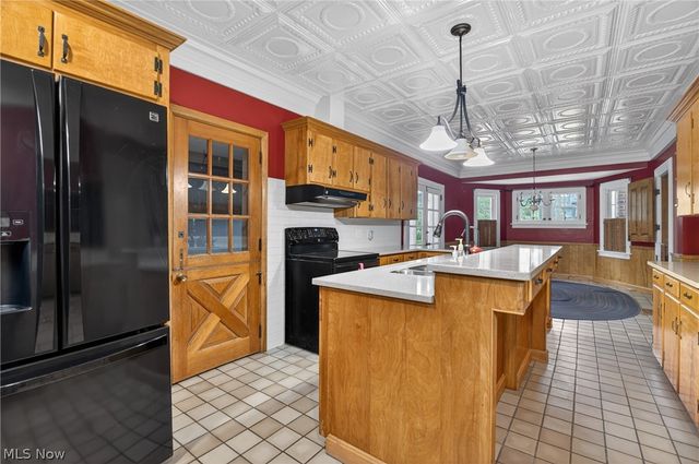 1004 S Lincoln Avenue, Salem, OH 44460