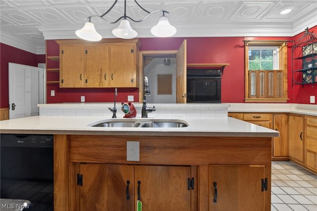 1004 S Lincoln Avenue, Salem, OH 44460