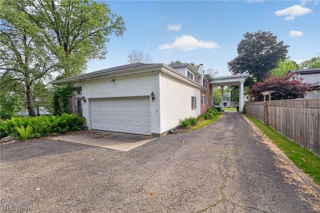 1004 S Lincoln Avenue, Salem, OH 44460