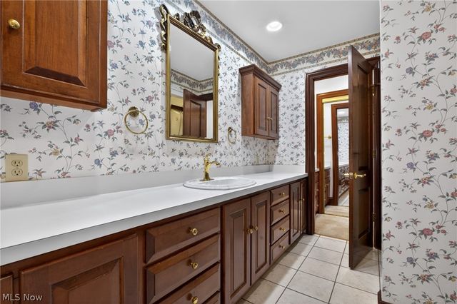 1004 S Lincoln Avenue, Salem, OH 44460