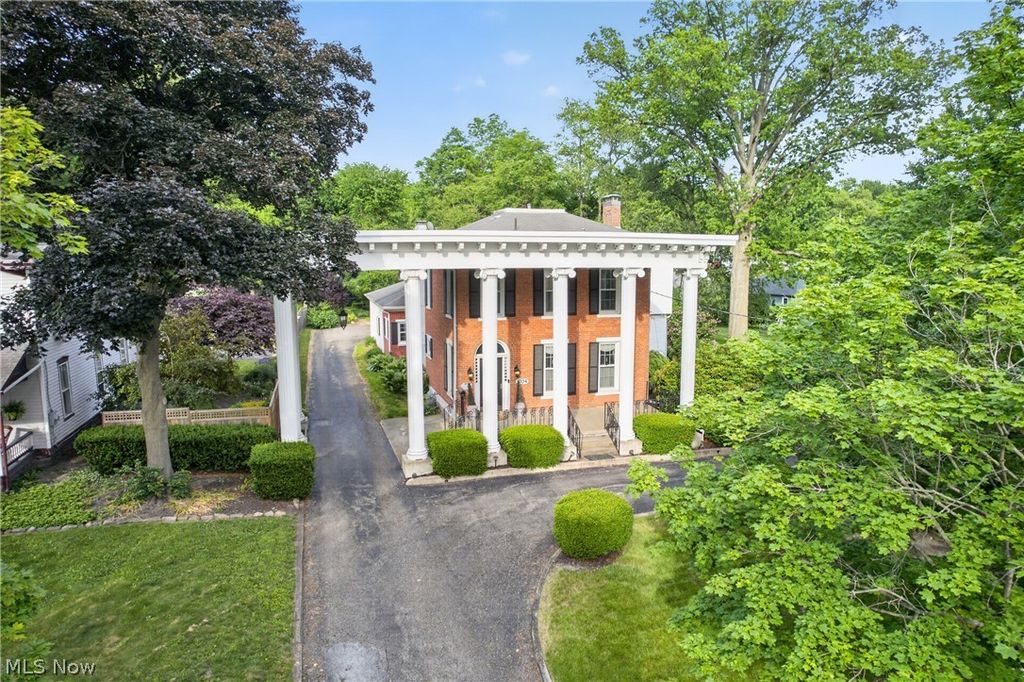 1004 S Lincoln Avenue, Salem, OH 44460