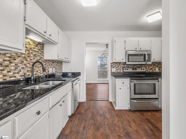 801 Dunwoody Drive, Simpsonville, SC 29681