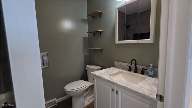 3632 Luray Drive, Norton, OH 44203