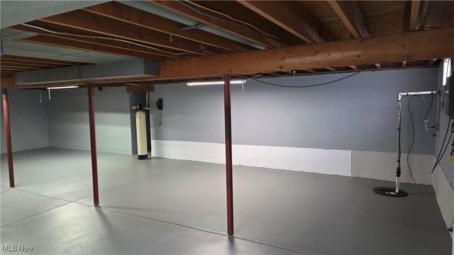 3632 Luray Drive, Norton, OH 44203