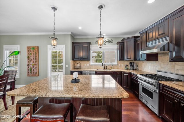 7883 Enchanted Circle, Monclova, OH 43542