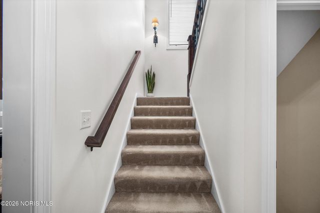 7883 Enchanted Circle, Monclova, OH 43542