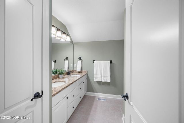 7883 Enchanted Circle, Monclova, OH 43542