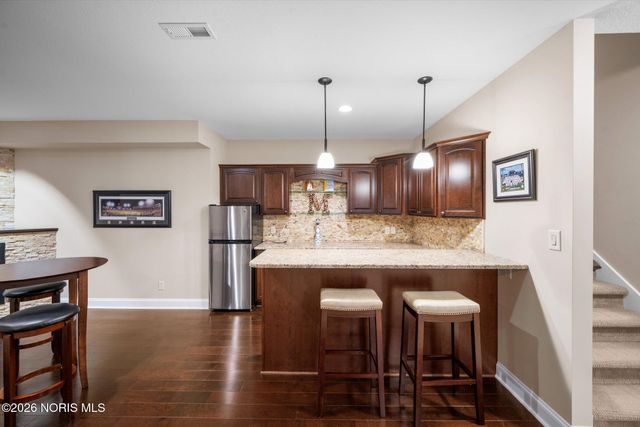 7883 Enchanted Circle, Monclova, OH 43542